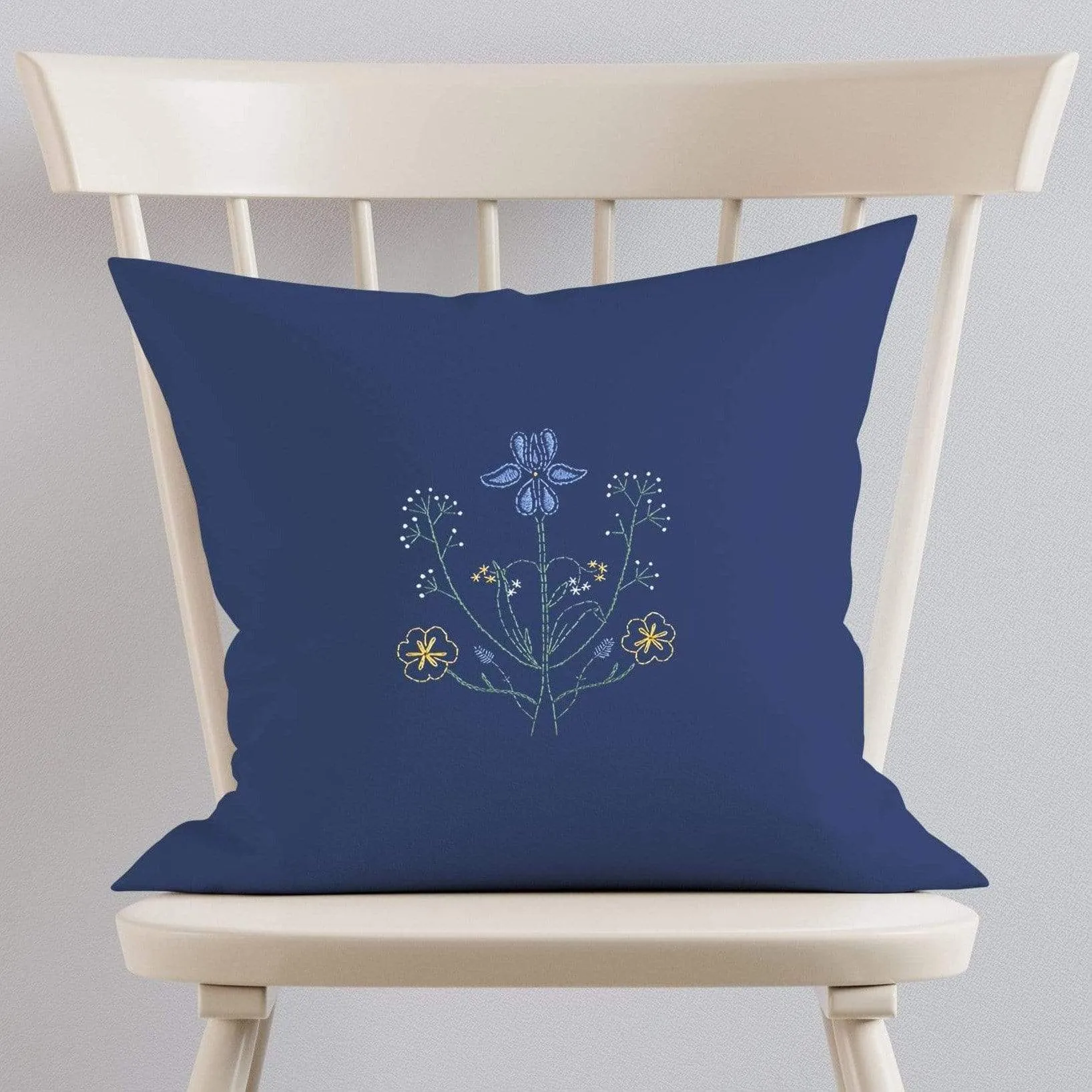 Botanicals Cushion Kit & Pattern