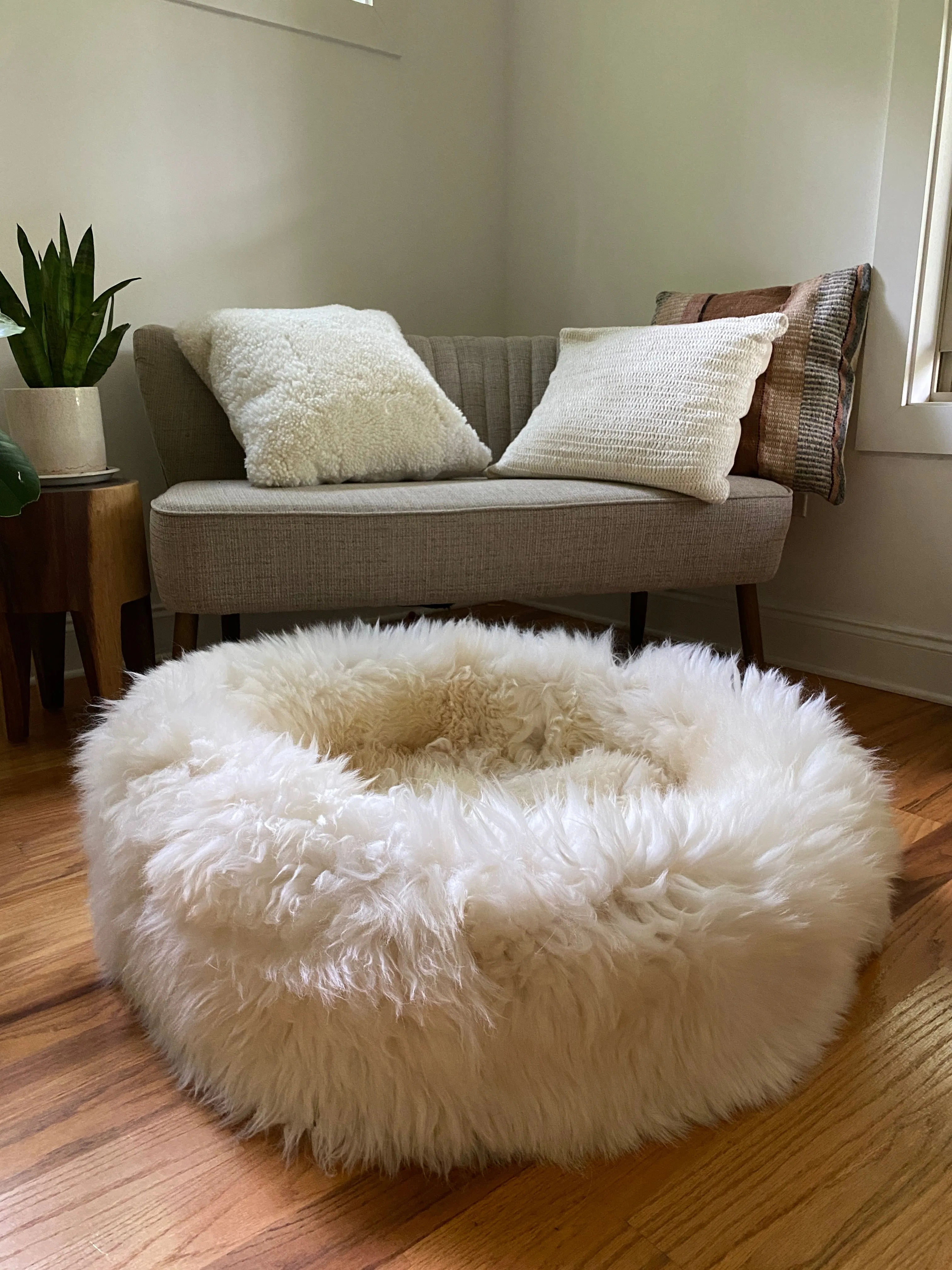 LARGE Ivory Sheepskin Pet Bed