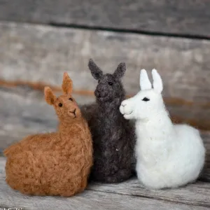 Shepherd Industries - Llama Needle Felting Kit: White